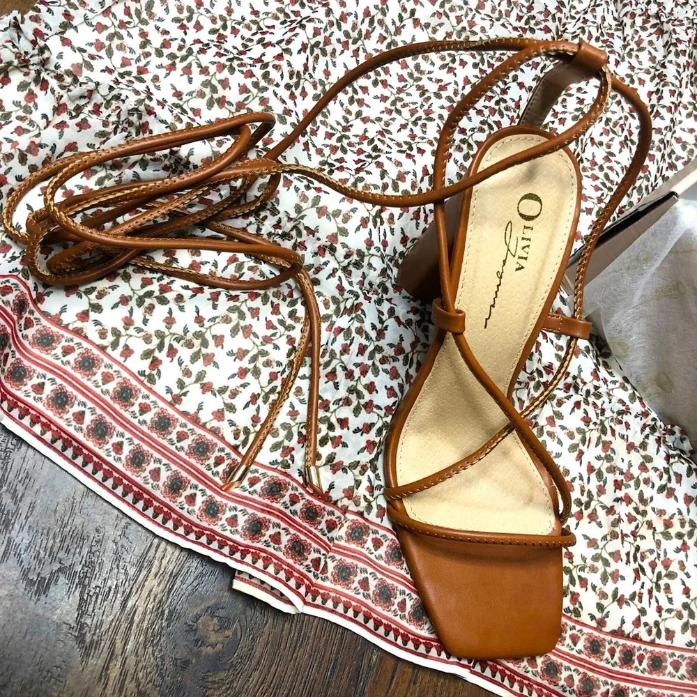 Lace up brown/tan block heels!! Just in time for spring break ☀️😍 - Picture 10 of 12